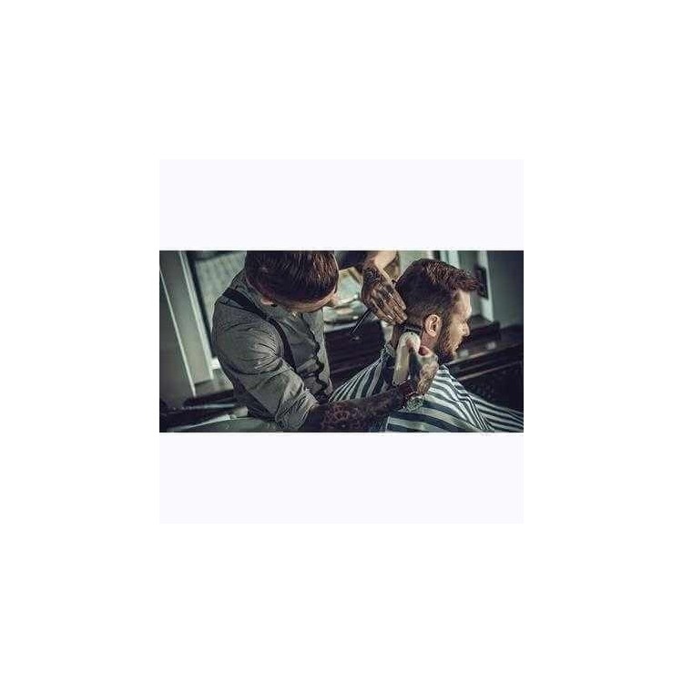 Painel Fotográfico Homem na Barbearia Hairstylist
