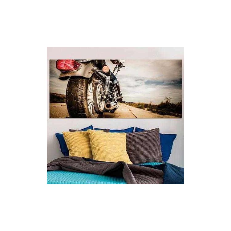 Painel Fotográfico Mulher Motociclista na Estrada