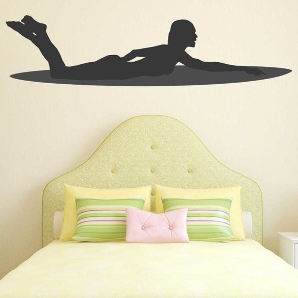 Adesivo Decorativo - Mulher Surfando - Medidas 2,37x0,59M